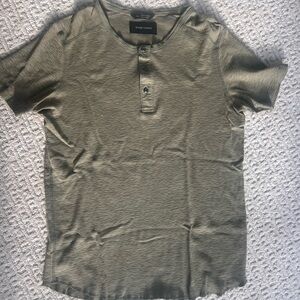 Wings + Horns Green Short Sleeve Henley